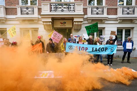 Even Niet Op De A12 Maar Elders Demonstreert Extinction Rebellion