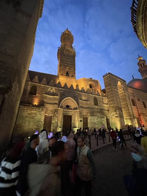 Khan el-Khalili: Famous Shopping District