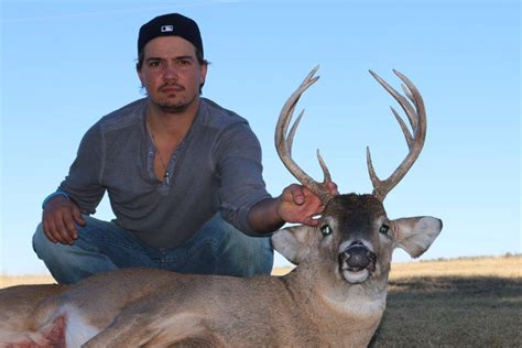 Burke Farms Hunting Nebraska Deer Mule Deer Hunting In Nebraska