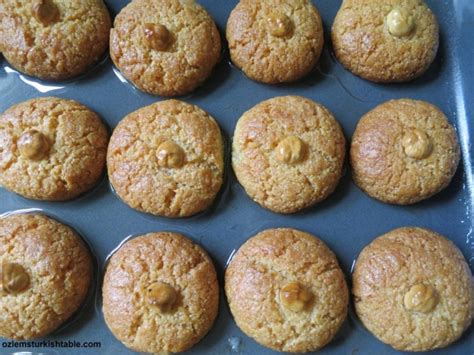 Sekerpare Tender And Moist Turkish Semolina Cookies In Syrup Ozlems