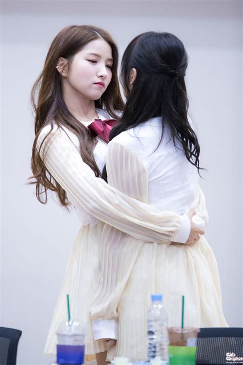 Cute Lesbian Couples Lesbian Love Lesbian Art Kpop Girl Groups Korean Girl Groups Kpop