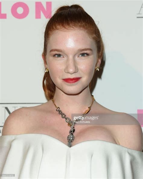 Annalise Basso R Celebscleavage