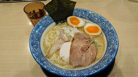 なお 🍜大好き On Twitter 麺匠 道玄家 トリプルらーめん 味玉 鶏白湯に魚介と豚骨のトリプルスープ 麺は中太ストレート 麺の固さ選択できます 割りと旨かったです ご馳走さまでし