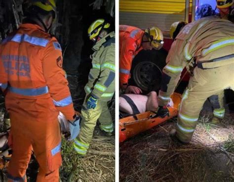 Motorista Socorrido Ao Capotar Carro E Descer Ribanceira De Metros