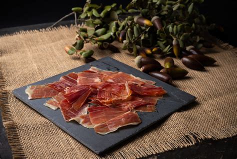 Diferencias entre el Jamón Ibérico y el Serrano Supercash