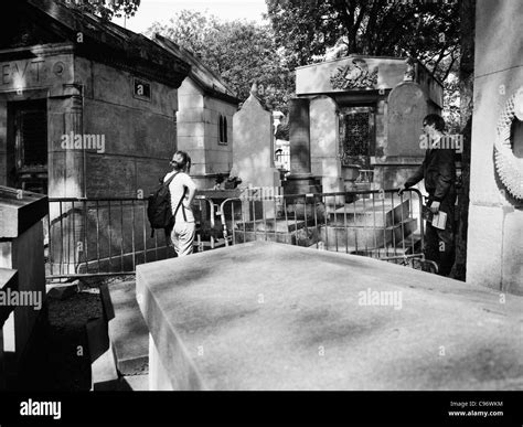 Jim Morrison Grab Im Friedhof Pere Lachaise In Paris Stockfotografie