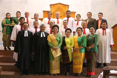 Kunjungan Pastoral Di Hkbp Perumnas Klender Ephorus Hkbp Ajak Jemaat