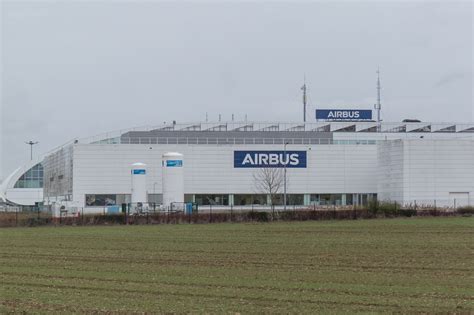 Montigny Le Bretonneux Airbus Va D M Nager D Lancourt Pour Montigny