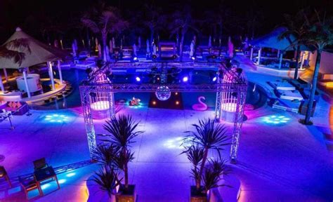 Poolside Entertainment Night Pool Party Neon Pool Parties Luxury Pool Party