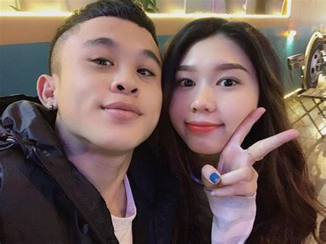 Diễn viên Xuân Tiến khoe bạn gái mới xinh như hot girl cao hơn cả cái đầu