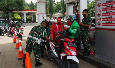 Sejumlah Ojol Dan Opang Di Majalengka Mendapat Cairan Penghemat Bbm