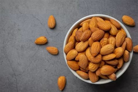 5 Manfaat Kacang Almond Untuk Kesehatan Yang Jarang Orang Ketahui