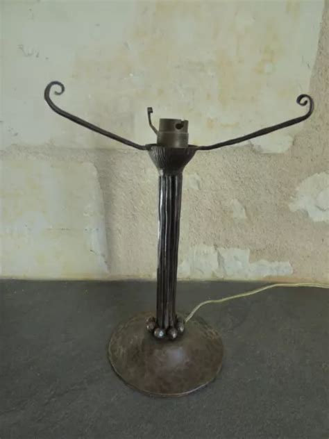 ANCIEN PIED DE lampe fer forgé martelé Art Déco Pour globe obus EUR