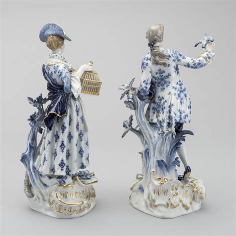 Two Meissen porcelain figurines, early 20th century. - Bukowskis