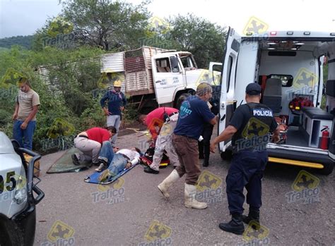 Un Muerto Y Cinco Lesionados Deja Accidente En Atoyac Tráfico Zmg