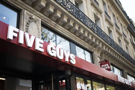 Bientôt Un Fast Food Five Guys à La Place De La Célèbre Librairie Gibert Jeune