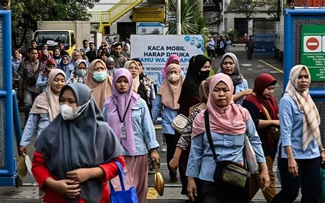 Daftar Umr Terlengkap Di Pulau Jawa Dki Jakarta Tertinggi