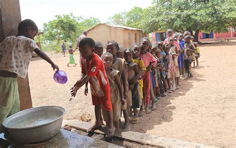 Bénin une loi pour pérenniser le système d alimentation scolaire ORTB