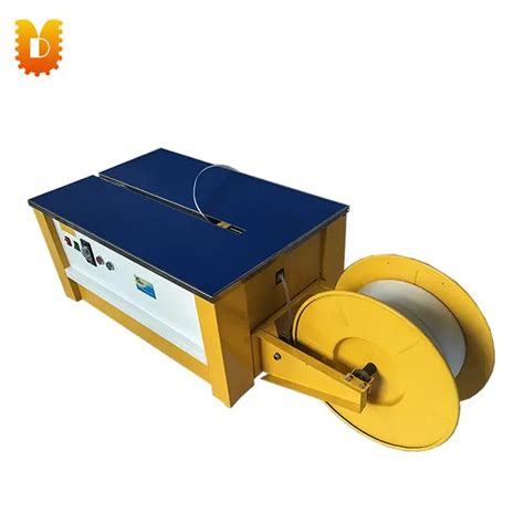 UDKZB 2 Semi Automatic Box Carton Strapping Machine In Food Processors