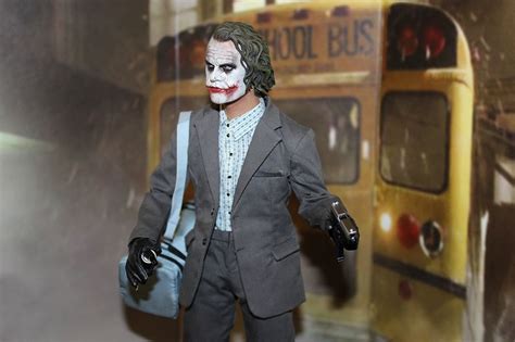 Inside Look The Joker Hot Toys Bank Robber Version From THE DARK KNIGHT Hi Def Ninja Blu