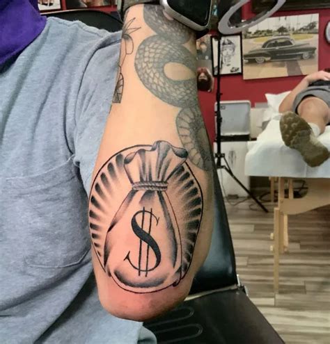 56 Outstanding Money Bag Tattoos That Will Help You Secure The Bag