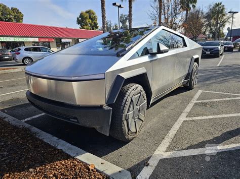 Tesla Le Nouveau Pick up Cybertruck Confronté à Un Sérieux Problème