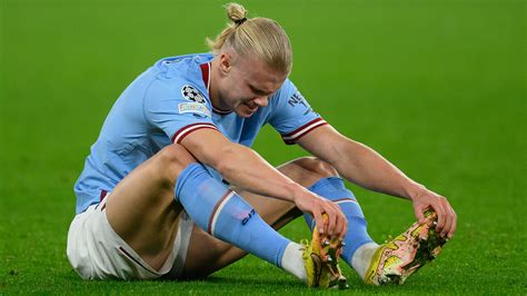 Haaland Auch In Der Champions League Zum Zusehen Gezwungen