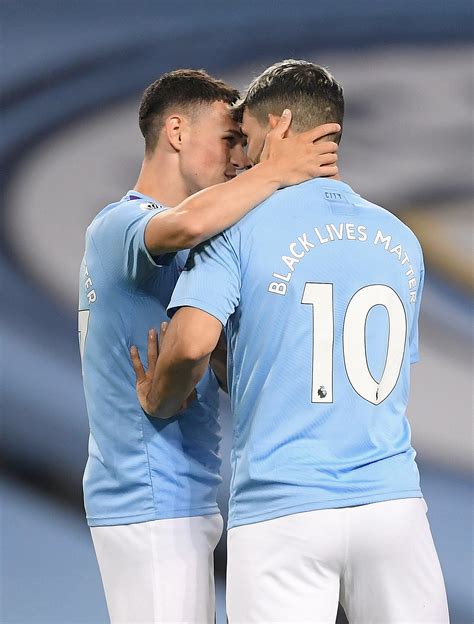 Phil Foden Famousmales