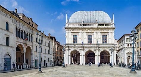 Self Guided Walking Tour Of Brescia With Photos A Map Nomads