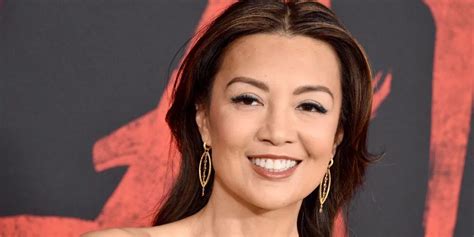 Mandalorian Star Ming Na Wen Didnt Know She Was Shooting The Book