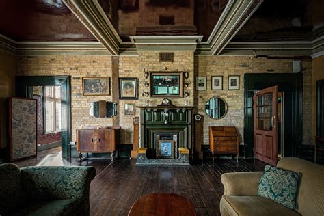 What Do Five Eyewitnesses Really Know About the Mysterious Crime?