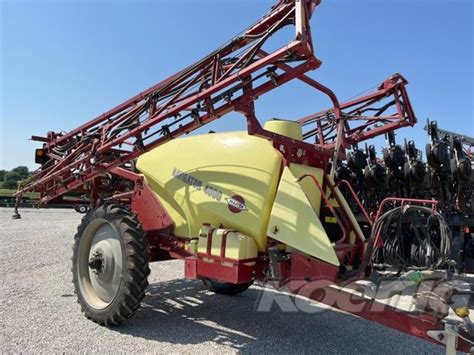 2015 Hardi Navigator 4000 Chemical Applicators Sprayers Pull Type For