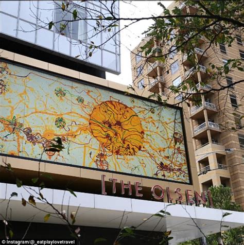 Hotel Promotion Encourages Visitors To Take Nude Selfies Daily Mail