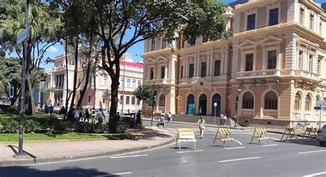 Trânsito na Praça da Liberdade é alterado para evento da Virada