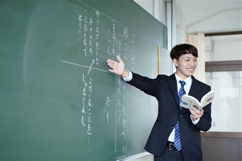 少子化で小学校教諭の需要は少なくなるのか？教員採用試験の状況と教師不足について 横浜高等教育専門学校