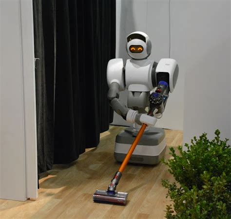 Ces Les Robots Domestiques Au Premier Plan