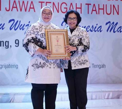 Bupati Sragen Satu Satunya Penerima Anugerah Dwija Praja Nugraha Di