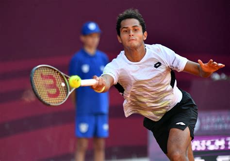 Orgullo peruano Juan Pablo Varillas derrotó a Roberto Bautista y