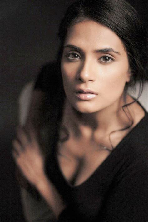 HOT BEAUTIES RICHA CHADHA EXCLUSIVE PICS