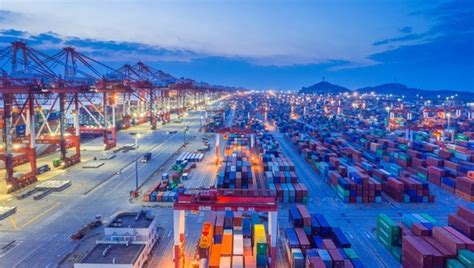 Shanghai Ports Container Throughput Exceeded 435 Million Teus信德海事网