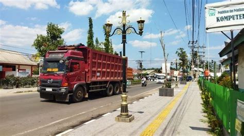 Wujudkan Impian Sebagai Kota Wisata Ptba Percantik Pedestrian Kota