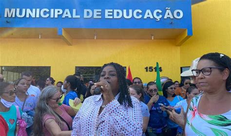 Professora Léo Simão amplia apoio na reta final da campanha Tudo