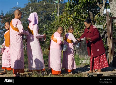 Buddhist Nuns Begging Myanmar Nuns Hi Res Stock Photography And Images