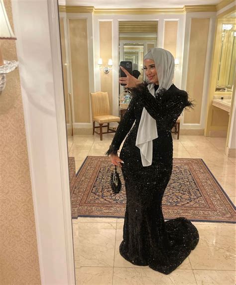 Pin by TD on Hijab fashion | Prom dresses modest, Sparkly maxi dress ...
