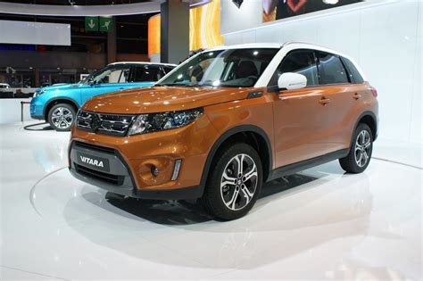 Suzukis New Vitara Suv Goes Mainstream In Paris Carscoops