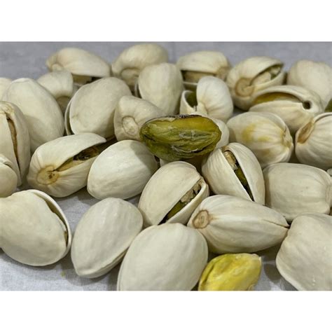 Jual KACANG PISTACHIO / KACANG ARAB 250 GR RASA ASIN GURIH | Shopee ...