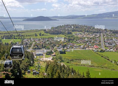 The Skyline Rotorua Gondola Above Lake Rotorua Stock Photo Alamy