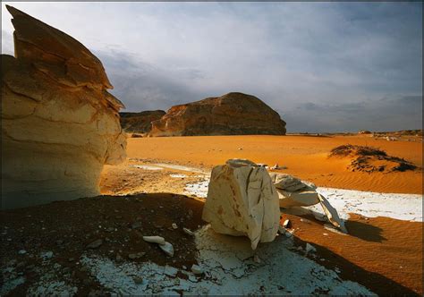 White Desert National Park, Egypt (with Map & Photos)