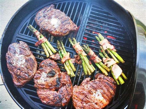 BBQ Tip: How to Clean Cast Iron Grill Grates - The Online Grill