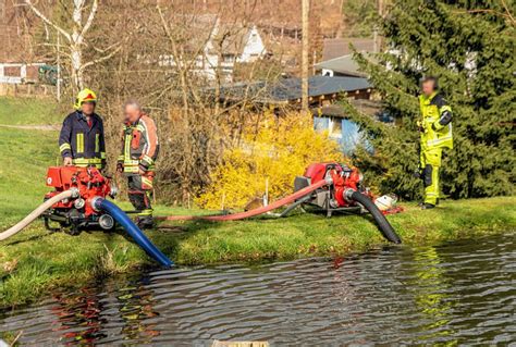 Update Zu Brand In Kirchberg Feuer Greift Auf Traktor Ber Und L St